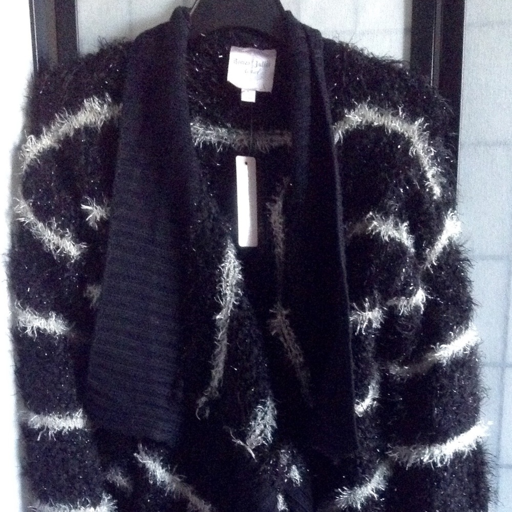 NWT Romeo & Juliet Couture Women's L Cardigan